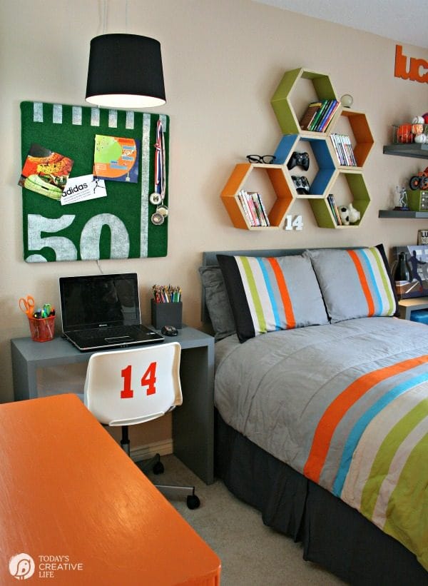 Cool Bedrooms for Teen Boys | Sports Bedroom Makeover | TodaysCreativeLife.com