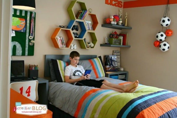 Cool Bedrooms for Teen Boys | Boy Bedroom Ideas | Decorate a sports theme boy bedroom | Click on the photo for more details. TodaysCreativeLife.com Designed with help from Aaron Christensen