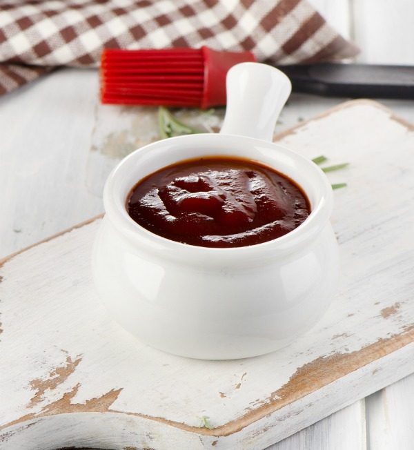 BBQ Sauce Recipe with Coffee | This tangy Barbecue Sauce has a kick. Great for burgers, steak, ribs or chicken! Find the recipe on TodaysCreativeLife.com