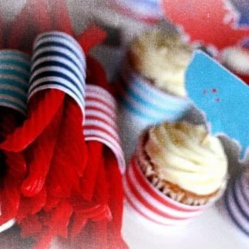 4th of July Printables | These fun patriotic printables by KiKi & Co. for Today's Creative Life make any 4th of July BBQ pop! Download your free printables by clicking on the photo.