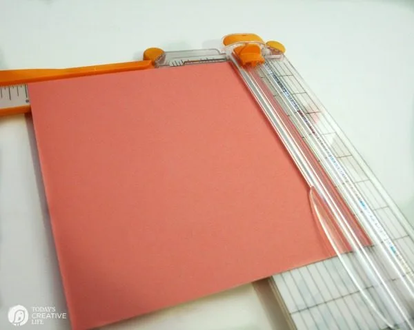 Paper Lantern Tutorial | This simple DIY Craft is great for party or patio decorations. Paper Crafts | See it on TodaysCreativeLife.com