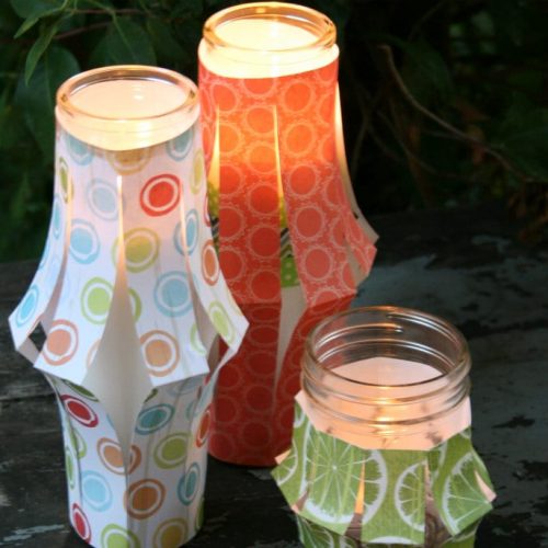 Paper Lantern Tutorial | This simple DIY Craft is great for party or patio decorations. Paper Crafts | See it on TodaysCreativeLife.com