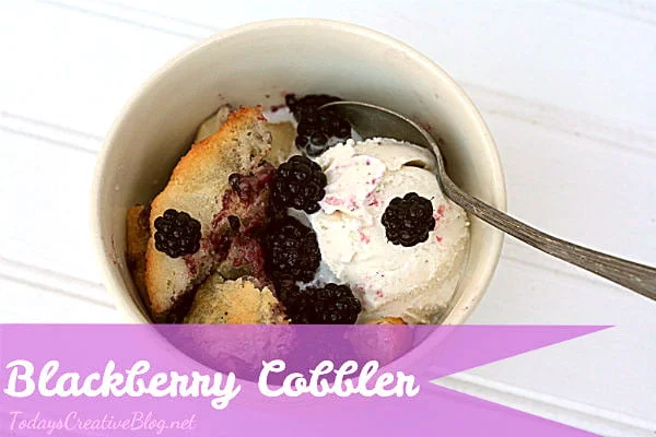 Easy Blackberry Cobbler Recipe | See more creative ideas and recipes on TodaysCreativeLife.com