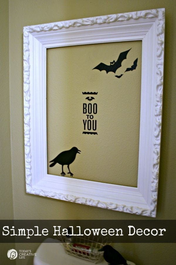 Silhouette Cameo Halloween Projects | Simple Halloween Wall Decor | Find more creative ideas on TodaysCreativeLife.com