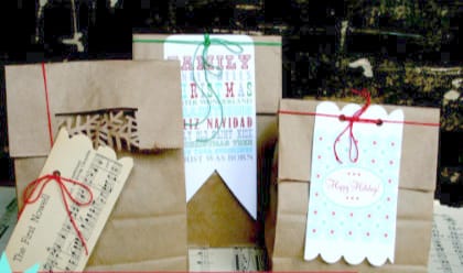 DIY paper bag packaging for Christmas