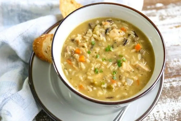 Chicken and Wild Rice Soup | Made with Uncle Ben's Wild Rice | Add veggies and chicken | TodaysCreativeLIfe.com