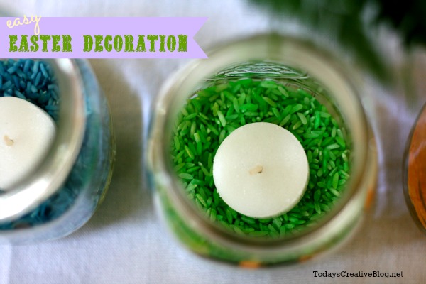 Colored Rice Easter Table Decor \ This easy craft is great for making fast table decor. Click on the photo for directions. 