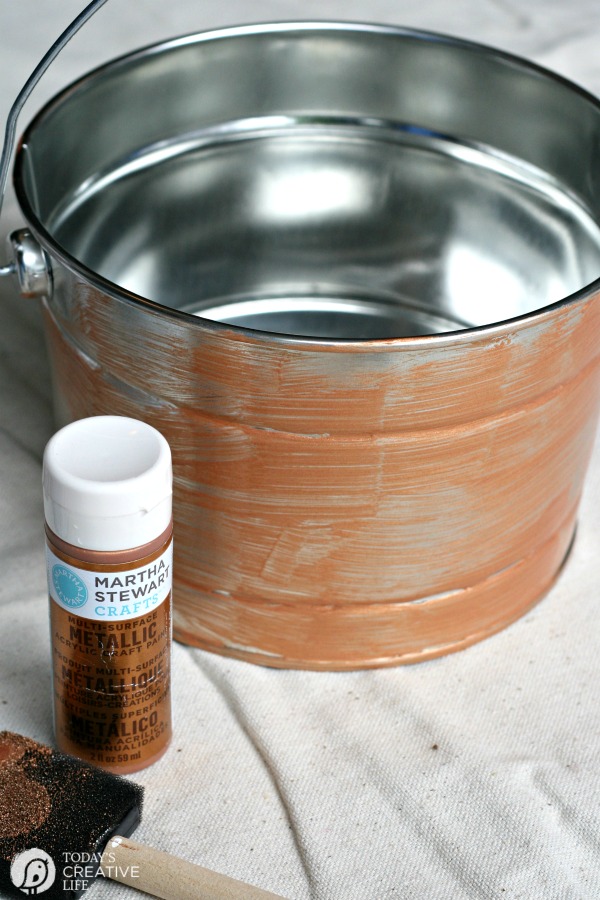 DIY Faux Patina Paint Finish | Aged Metal | painting copper paint on a tin bucket