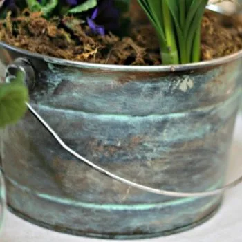 DIY Faux Patina | Distressed Aged Metal Patina | TodaysCreativeLife.com