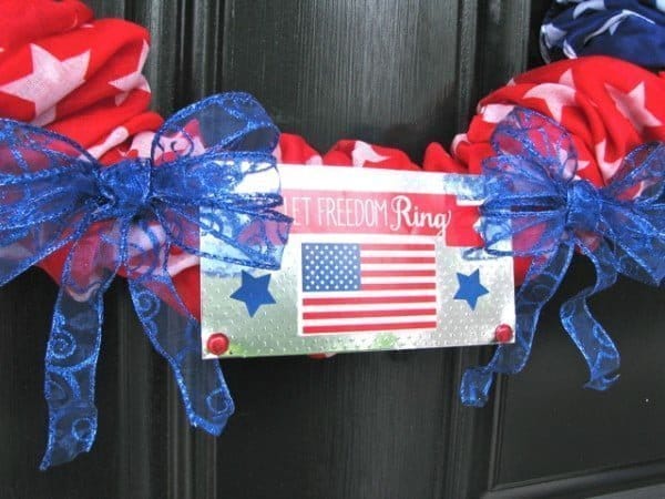 DIY Patriotic Wreath | Memorial Day or 4th of July Door decoration | See more creative ideas on TodaysCreativeLife.com 