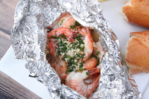 Grilled Shrimp | Tin foil dinners | Dinner for Camping | Campfire meals | Grilling and BBQing | TodaysCreativeLife.com