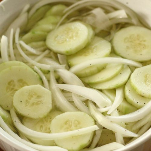 Vinegar Cucumbers - TodaysCreativeBlog.net by MomEndeavors.com