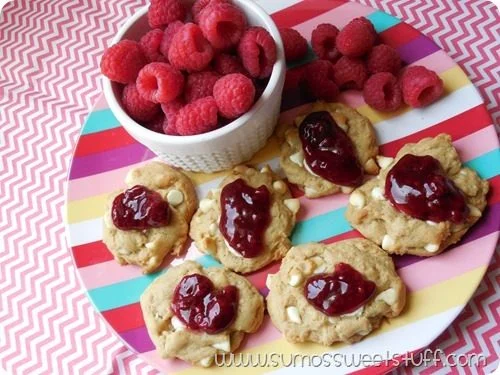 White Chocolate Cheesecake Cookies | Find more yummy recipes on TodaysCreativeLife.com