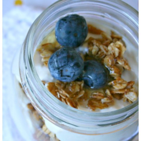 Biscoff Honey Almond Yogurt Parfaits | Homemade Yogurt | Back to school breakfast ideas | After school snacks | Healthy snacks | TodaysCreativeLife.com