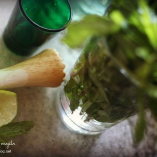 how to make a mojito