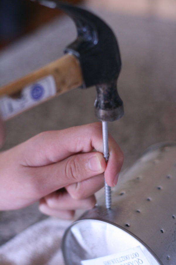 How to Make a Tin Can Lantern | TodaysCreativeBlog.net