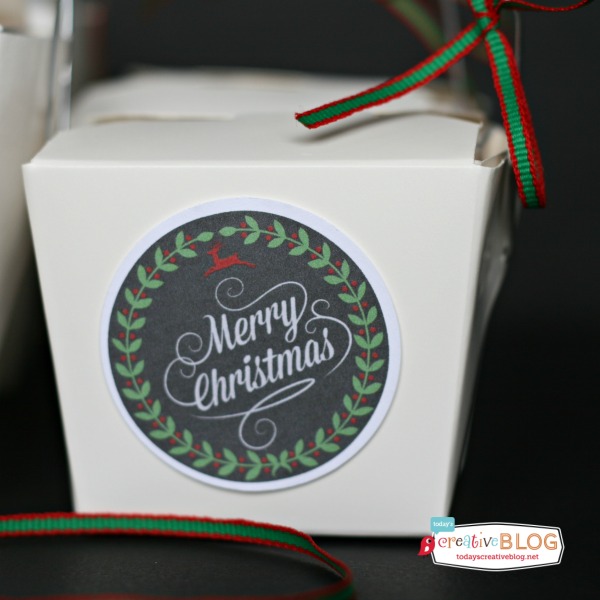 Quick Easy Creative Wrapping Ideas | Your gifts will look stylish with these free printable gift tags and labels. Grab your free download on TodaysCreativeLife.com