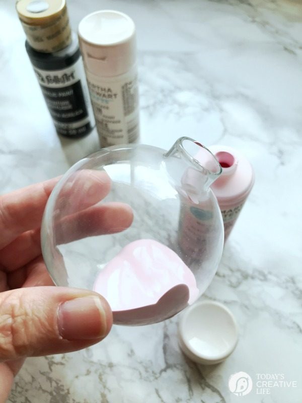 How to Make Glitter & Painted Glass Ornaments - Supplies needed | Step by step instructions on TodaysCreativeLife.com