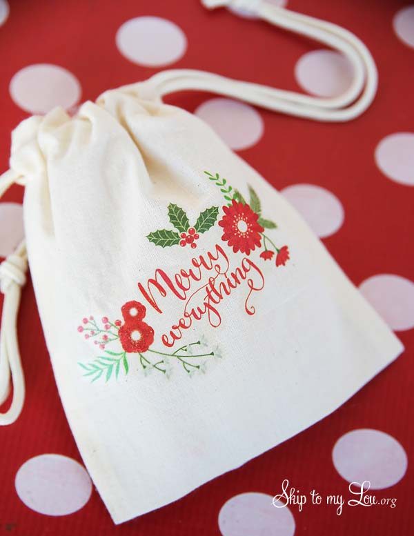 Easy Holiday Gift Bags