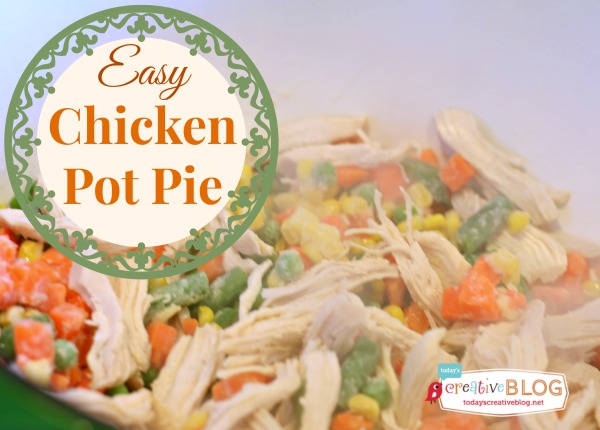 Easy Chicken Pot Pie Recipe | Find more delicious dinner ideas on TodaysCreativeLife.com