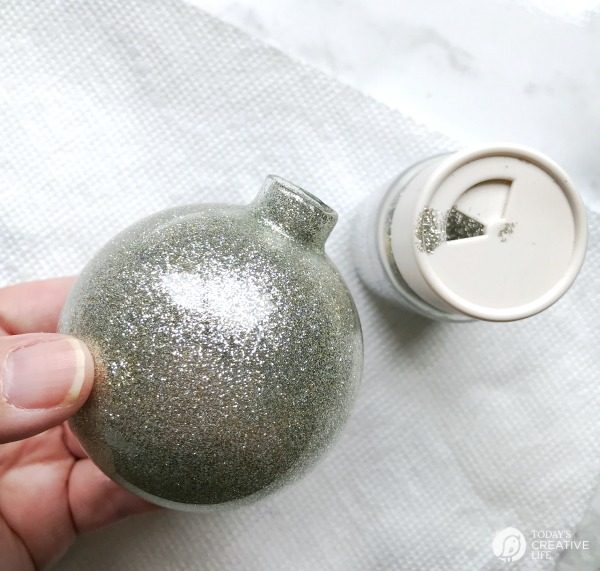 How to Make Glitter & Painted Glass Ornaments | Easy DIY Christmas Craft | Follow this tutorial for step by step instructions. TodaysCreativeLife.com