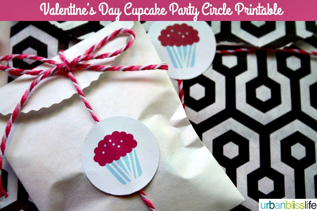 free printable valentine cupcake toppers | TodaysCreativeBlog.net