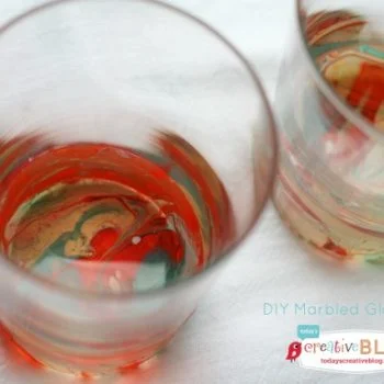 DIY Marbled Glassware Using Nail Polish|Create a marbled look using nail polish. Follow this easy tutorial on TodaysCreativeLife.com