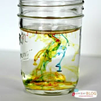 Science Project for Kids - Magic Rainbows| TodaysCreativeBlog.net