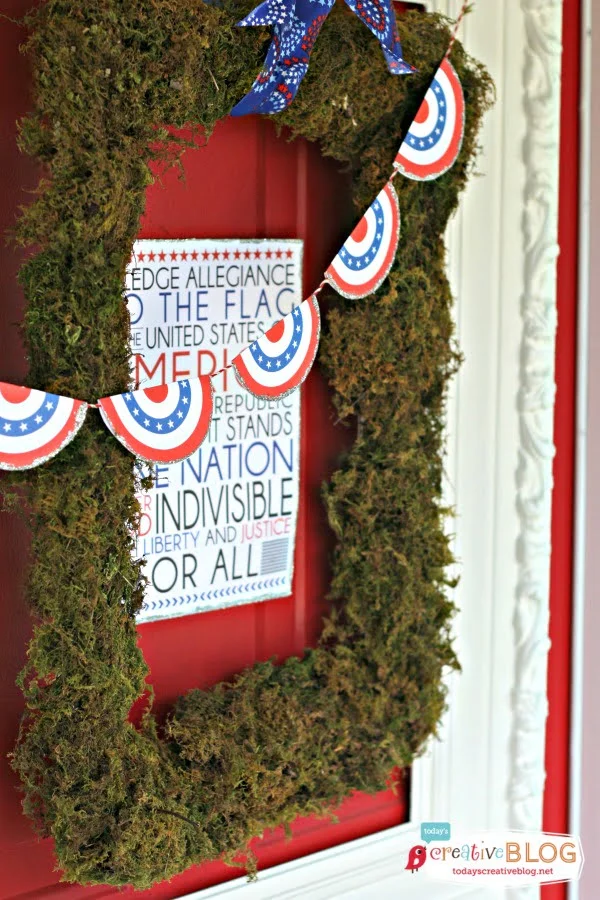 DIY Patriotic Door Decor | TodaysCreativeBlog.net