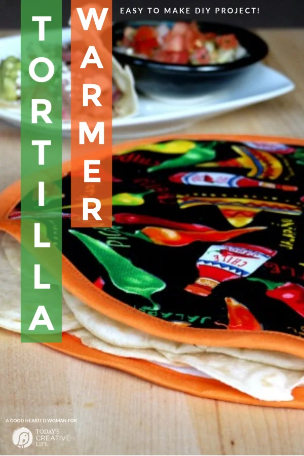 DIY Tortilla Warmer sewing project | TodaysCreativeLife.com