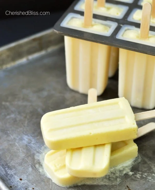 Hawaiian Cream Popsicles | Whip up homemade popsicles made with coconut milk. Recipe shared by Cherished Bliss for TodaysCreativeLife.com