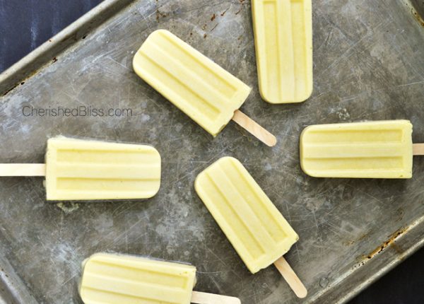 Hawaiian Cream Popsicles | Whip up homemade popsicles made with coconut milk. Recipe shared by Cherished Bliss for TodaysCreativeLife.com