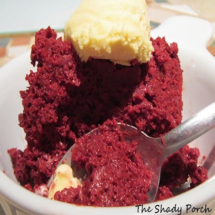 Slow Cooker Chocolaty Red Velvet Cake