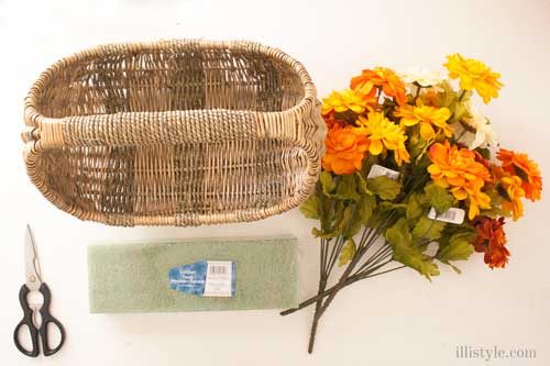 DIY Fall Floral Basket Door Decor Supplies TodaysCreativeLife.com