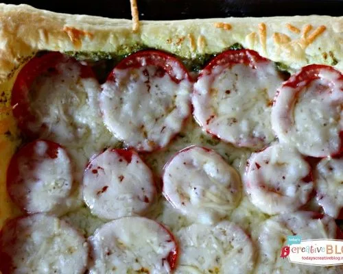 Puff Pastry Tomato Pesto Tart | TodaysCreativeBlog.net