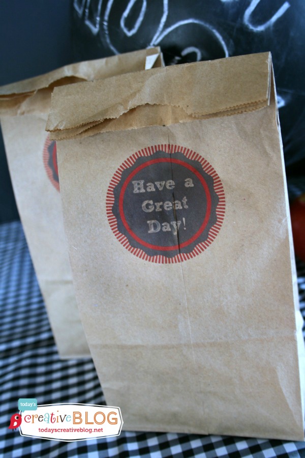 Printable Lunch Bags | Print right on your child's lunch sack for a fun surprise. See how on TodaysCreativeLife.com