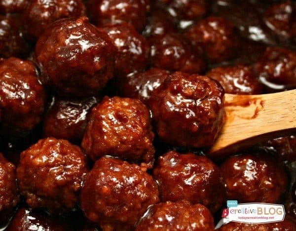 Crockpot BBQ Meatballs | TodaysCreativeLife.com