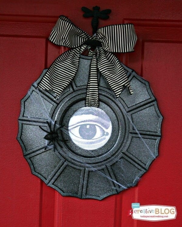 DIY Halloween Wreath using a Ceiling Medallion