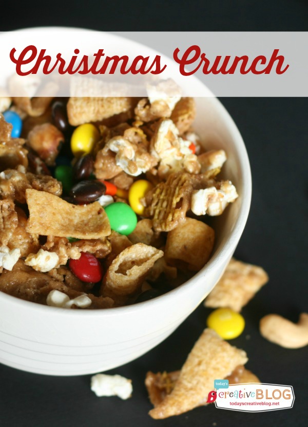 Christmas Crunch Recipe | Christmas Crack Recipe for homemade gift ideas. Sweet, Salty and Delicious! TodaysCreativeLife.com