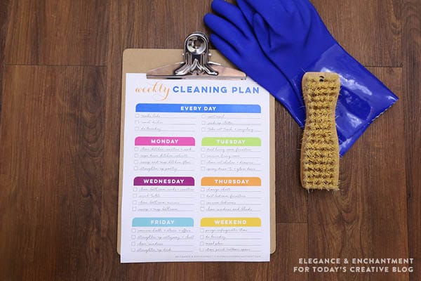 Weekly Cleaning Schedule Printable | Free Printable Cleaning and Organizing | TodaysCreativeLife.com