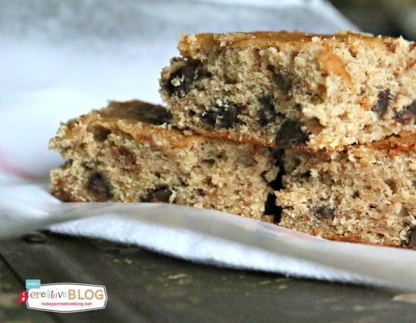 Peanut Butter Banana Bars | TodaysCreativeBlog.net 