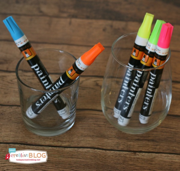 Neon Paint Markers in glass tumblers. confetti painted glasses | TodaysCreativeBlog.net