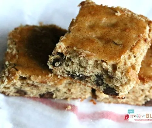 Peanut Butter Banana Bars | TodaysCreativeBlog.net