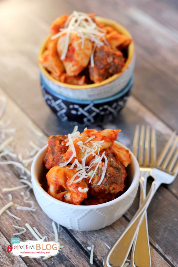 Crock Pot Tortellini and Meatballs Recipe | Slow Cooker Sunday | TodaysCreativeBlog.net