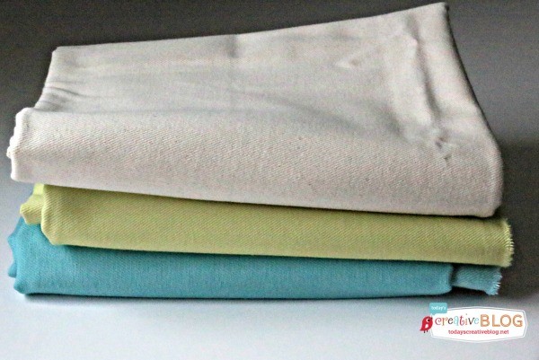 Easy No Sew Fabric Bunting | TodaysCreativeBlog.net