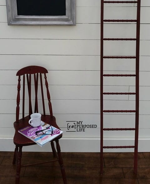 Old Wood Spindles Idea | Blanket Ladder | TodaysCreativeBlog.net