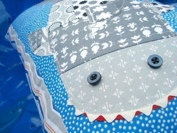 DIY Shark Pillow | TodaysCreativeBlog.net