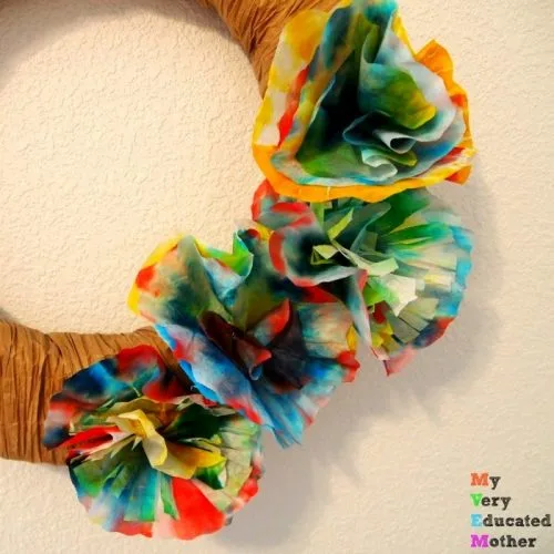 Coffee Filter Flower Wreath Tutorial | TodaysCreativeBlog.net