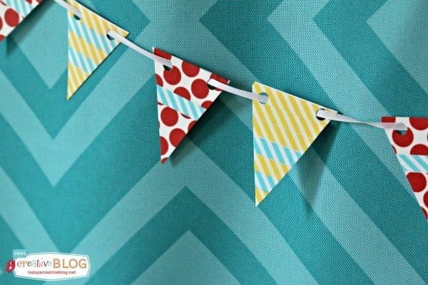 Throwing a Mini Birthday Party | Mini Decorating Ideas | Mini Food Ideas | More creative ideas on TodaysCreativeLife.com 