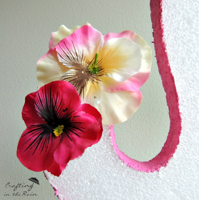 DIY Flower Covered Letters | TodaysCreativeBlog.net